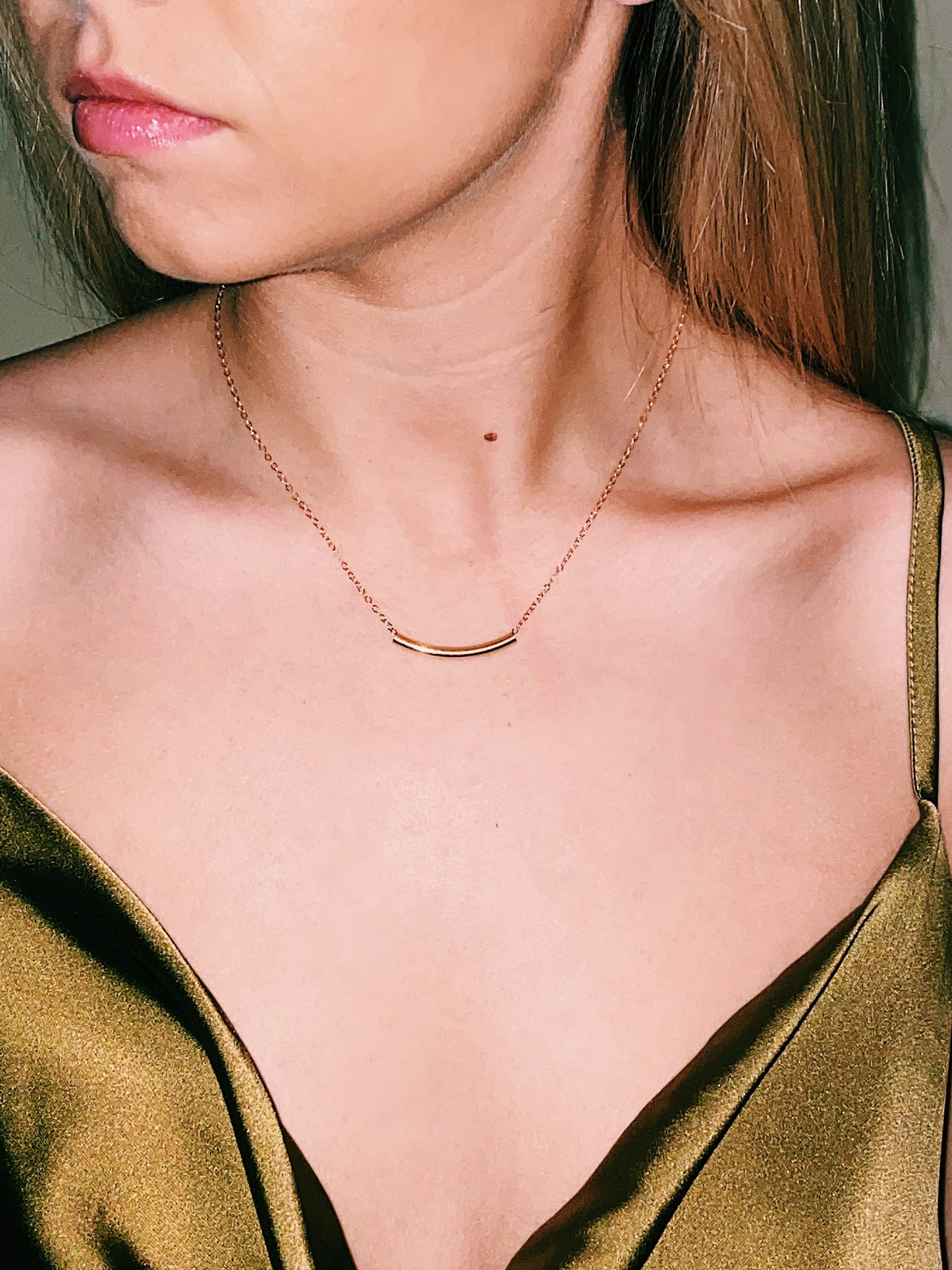 Raise the bar necklace