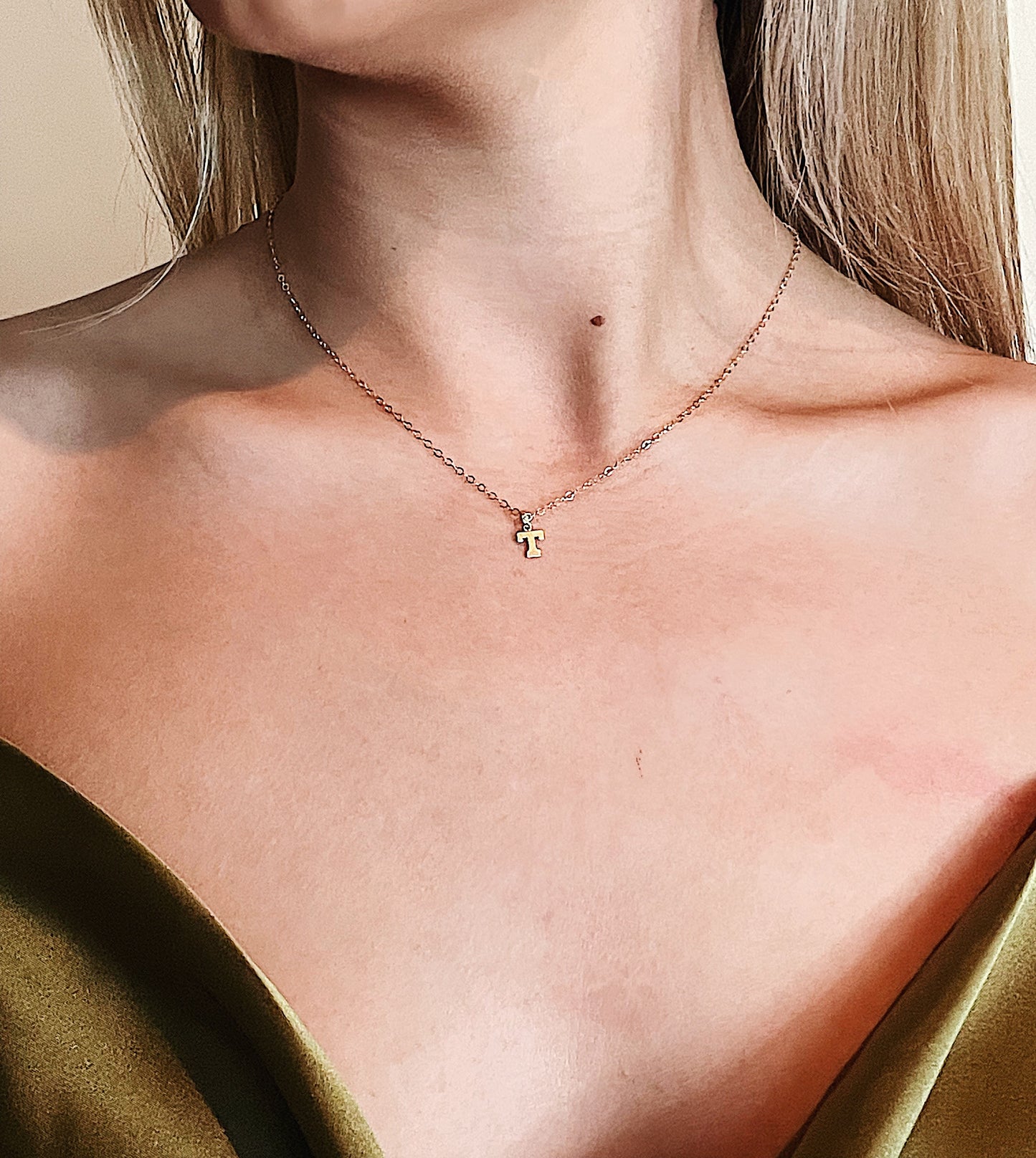 Minimalist initial necklace